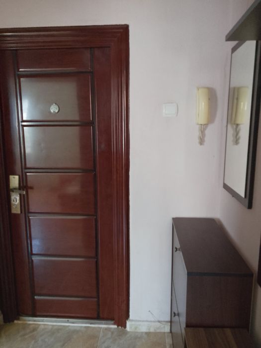 Дава се под наем Тристаен апартамент в Варна, ВИНС - 65 кв.м за 612 € - Снимка #4