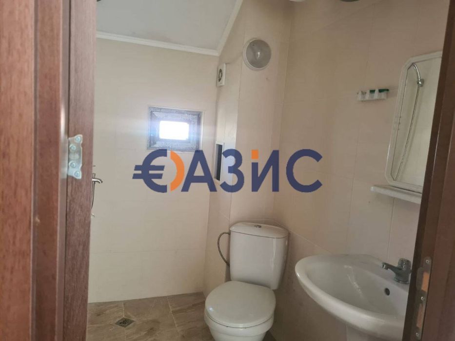 Продава се Двустаен апартамент в Бургас, Сарафово - 56 кв.м за 1786 €/кв.м - Снимка #10