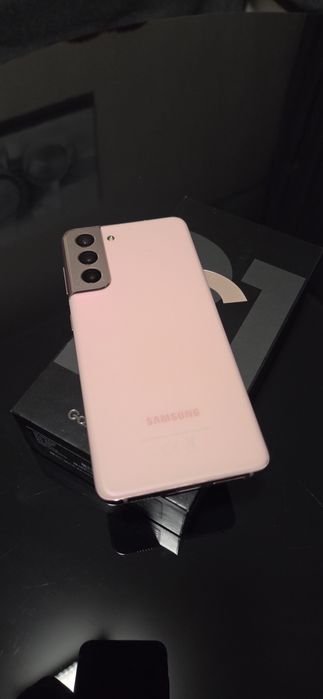 Продавам Samsung Galaxy S21 5G 256GB