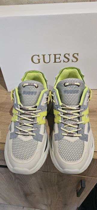Маратонка/ сникерси Guess