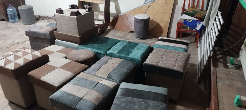 Хар хил турдаги юмшок стуллар пуфиклар сотилади