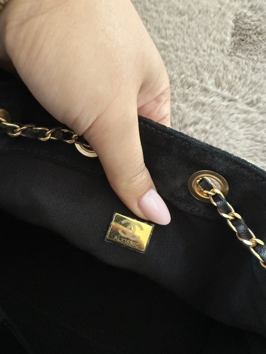 Chanel 25 , piele intoarsa