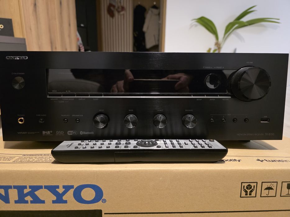 Amplificator integrat Onkyo tx 8150  2x135W
