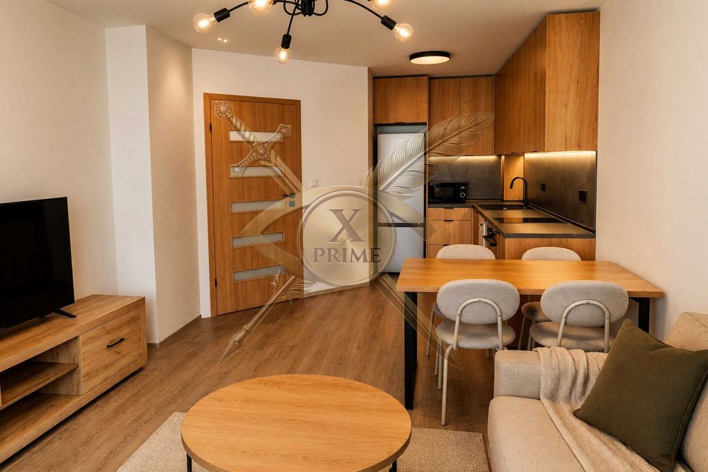 Тристаен апартамент в Център! 21948642
