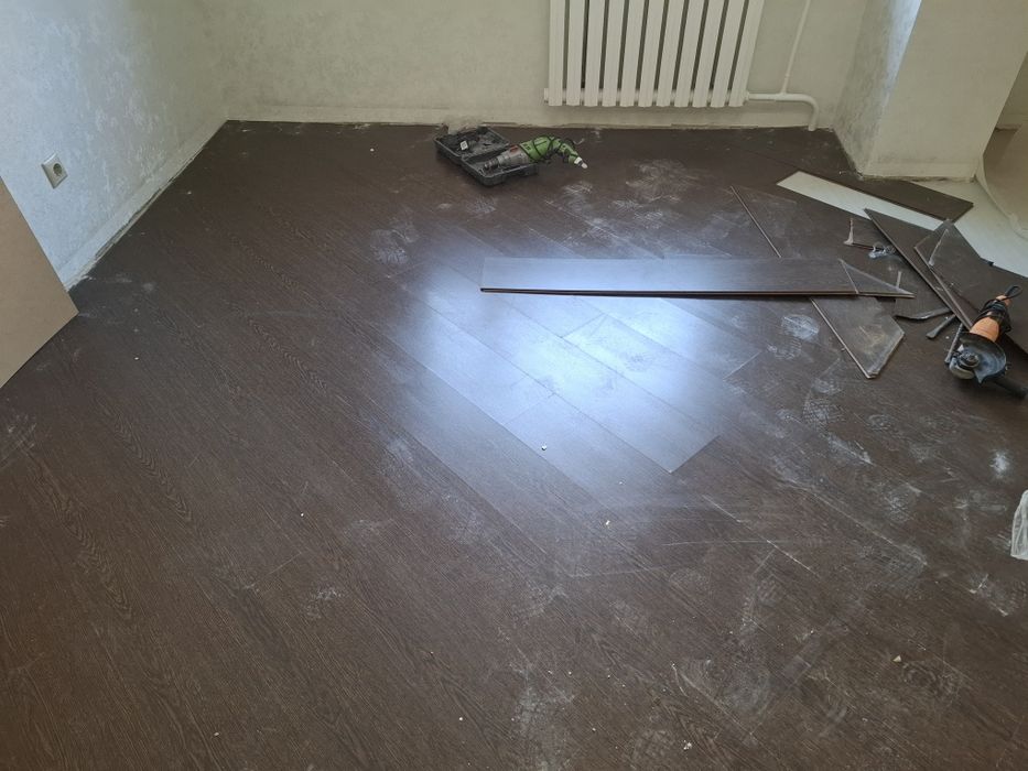 Отдам даром ламинат с подложкой+ плинтус, в связи с ремонтом