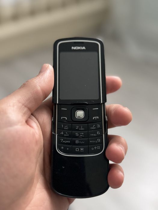 Nokia 8800 luna продам