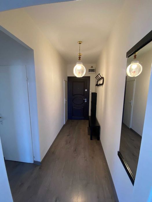 Продавам тристаен апартамент в гр. Перник кв. Изток - снимка 6