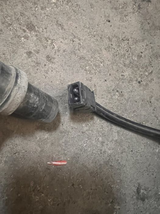 Датчик абс задний левый на мерседес 210