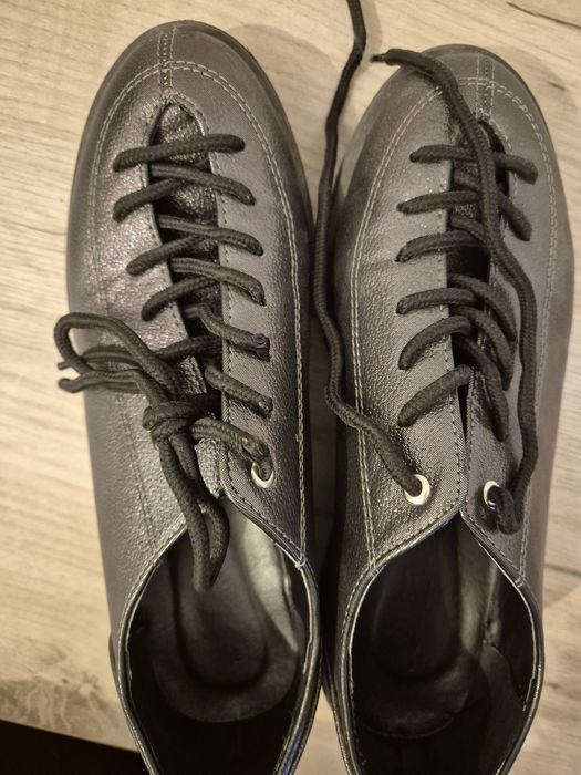 Pantofi eleganți