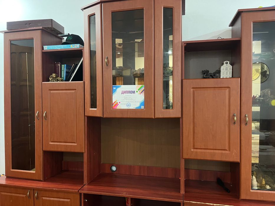 Шкаф для гостиной