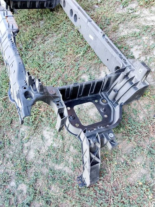 Панель передняя Subaru Legacy 3