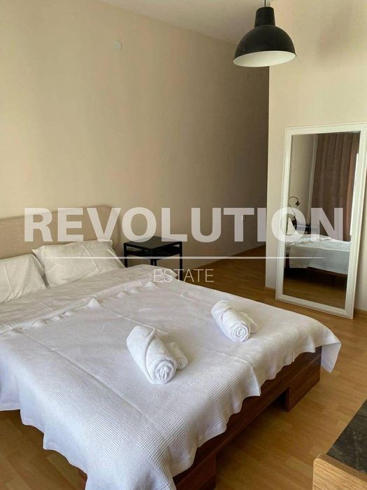 Дава се под наем Тристаен апартамент в Варна, ЖП Гара - 100 кв.м за 997.05 € - Снимка #3