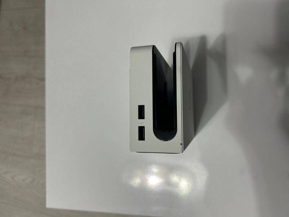 Nintendo switch 1 alb