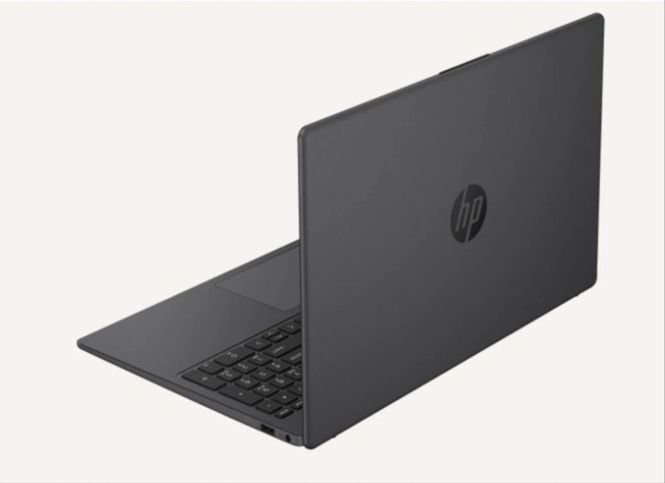 Laptop HP - i5 - 16 RAM - SSD 512 GB - NOU Sigilat-