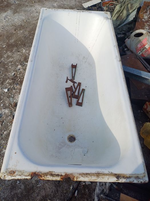 Приём чугуный вана