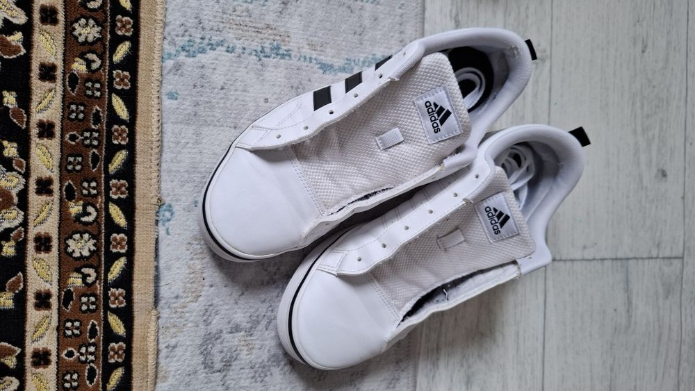 Кроссы adidas оригинал