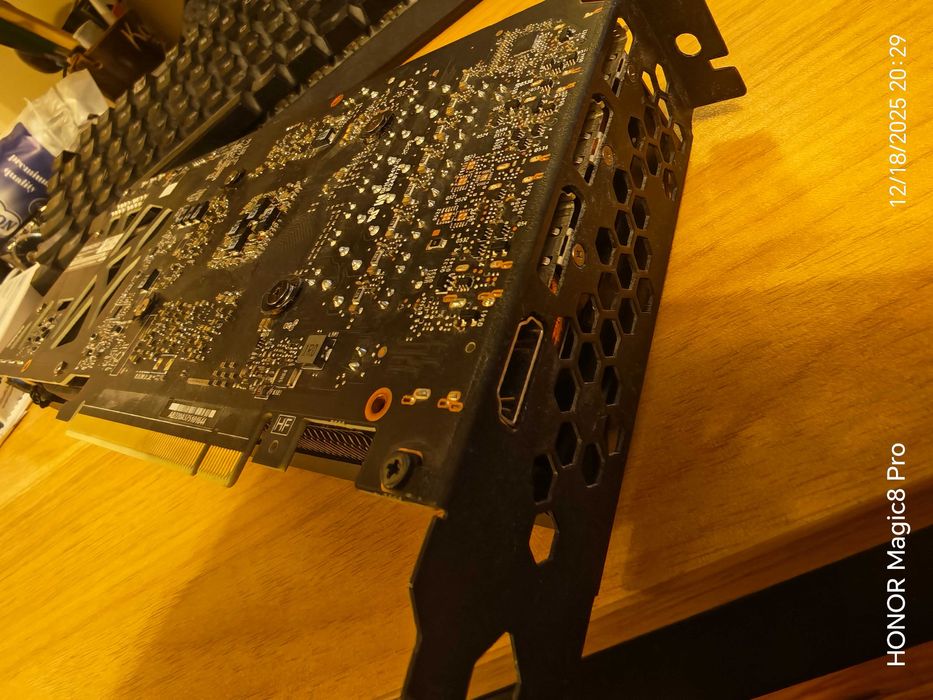 видео карта EVGA RTX 3070 + воден блок EKWB RTX 3070 + EKWB backplate