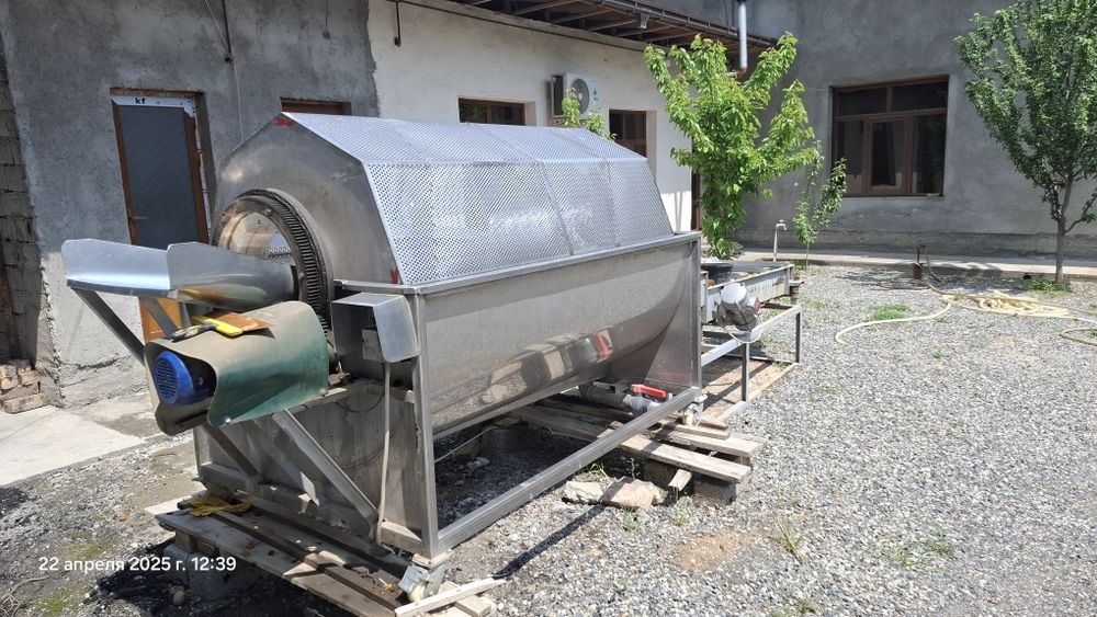 Quruq mevalaryuvish uskunasi sotiladi mishalaka vibirator