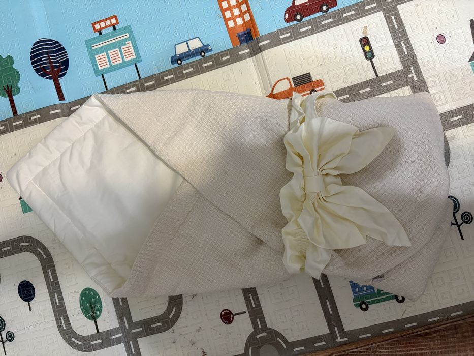 Продам конверт на выписку