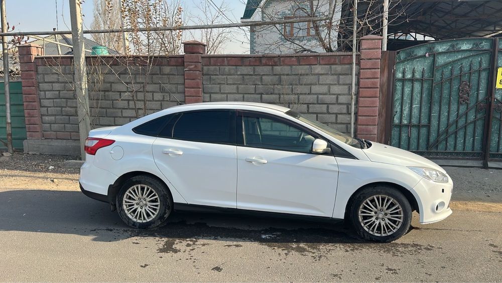 Продам Ford Focus 3 (седан)