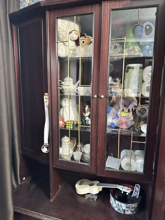 Шкаф для гостинной