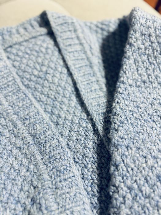 Вязаный кардиган голубой