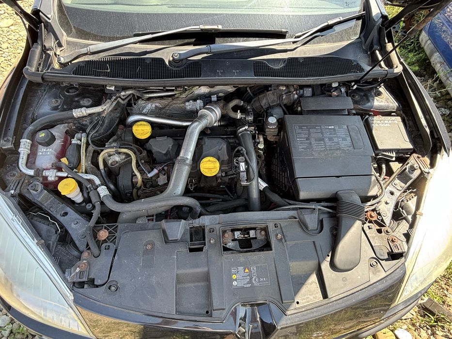 Dezmembrez Renault Megane 1.5 dci 3 III 2009 euro 4 cod motor K9K