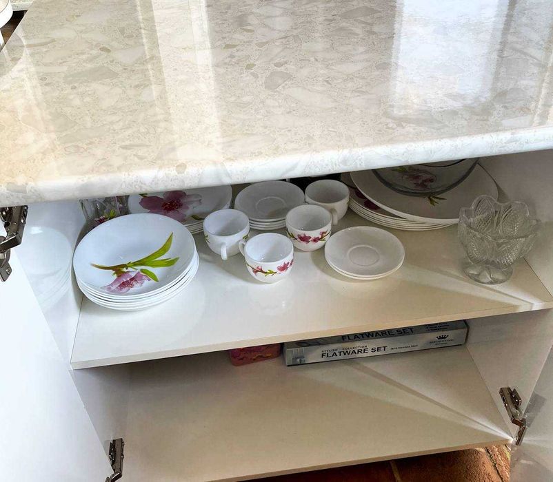 Шкаф - стол для кухоноой инвентари