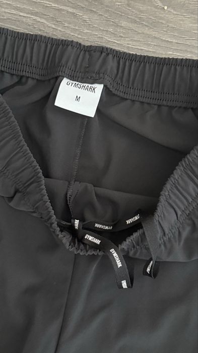 Чисто нови дрехи Gymshark, неносени