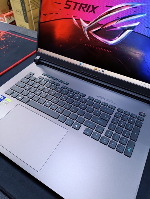 ASUS ROG Strix G18 5070