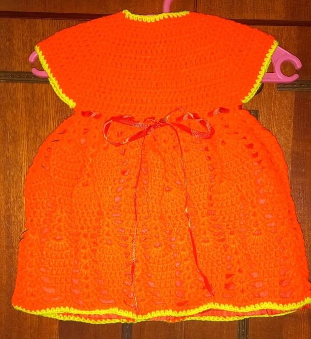 Продажа  костюмов.