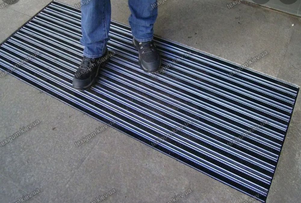 Срочно продаётся Грязеочистительный лоток производство Россия