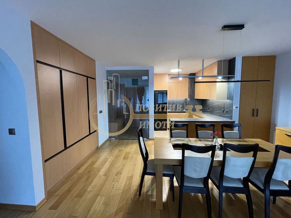 Дава се под наем Тристаен апартамент в София, Витоша - 130 кв.м за 1000 € - Снимка #5