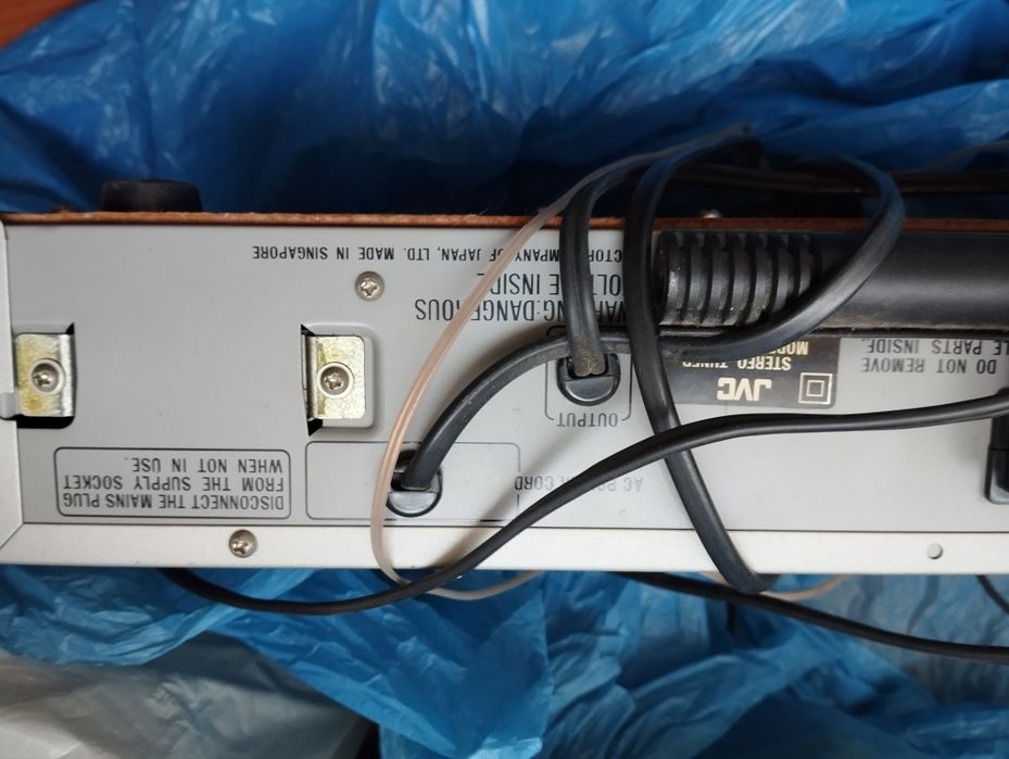 JVC   cd player tuner