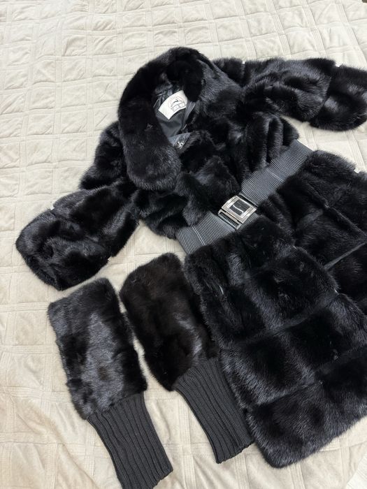 Продам норковую шубу