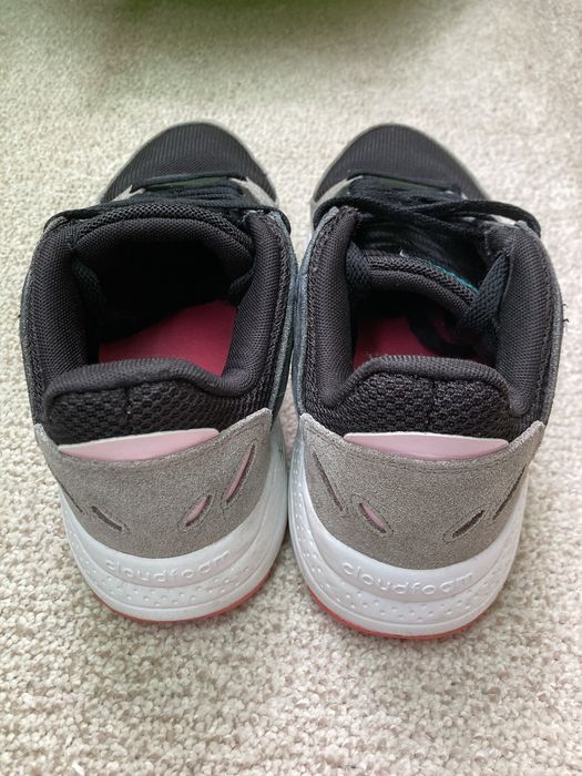 Adidasi adidas cloud foam 39