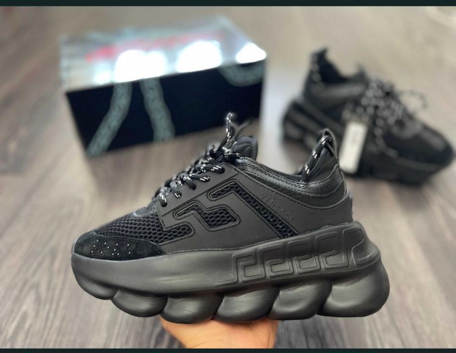 Versace Chain Reaction