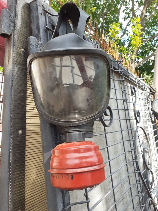 MASCĂ  DE GAZE ...cu filtrul.  Petru colecție.