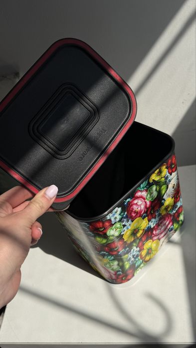 Контейнер tupperware 2,1л