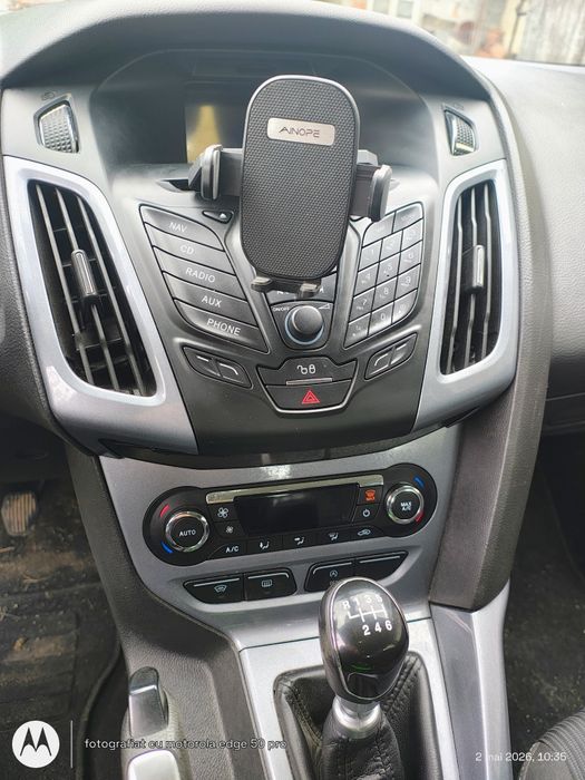 FORD Focus 2011 — imagine 4