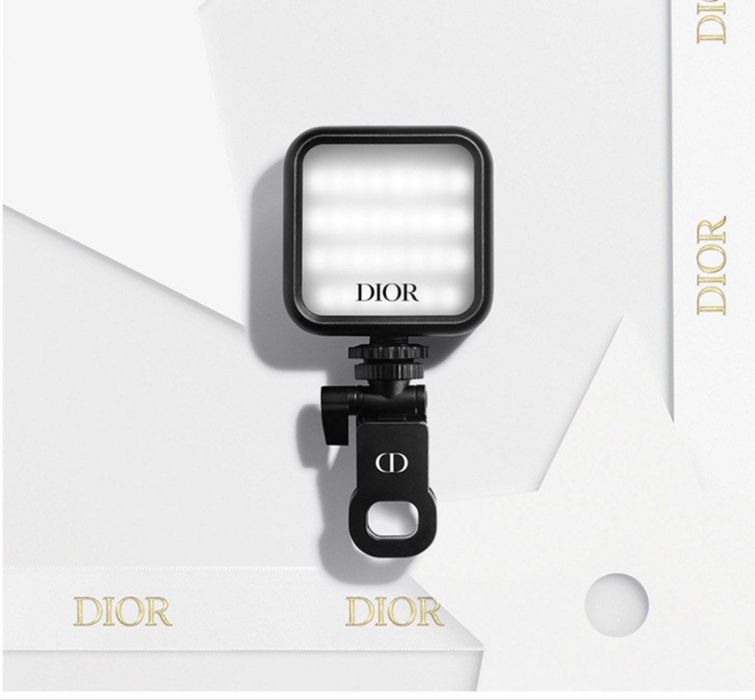 В наличии! Косметички Dior