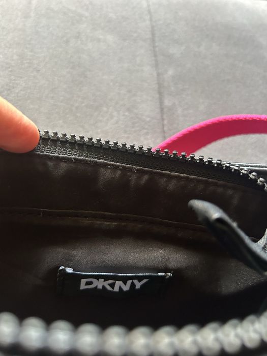 DKNY оригинална дамска чанта