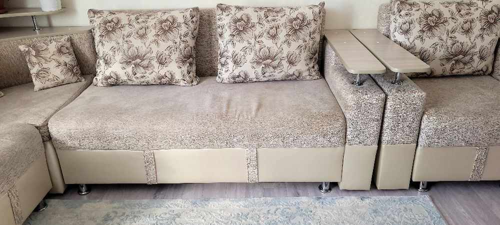 ПРОДАМ Угловой диван