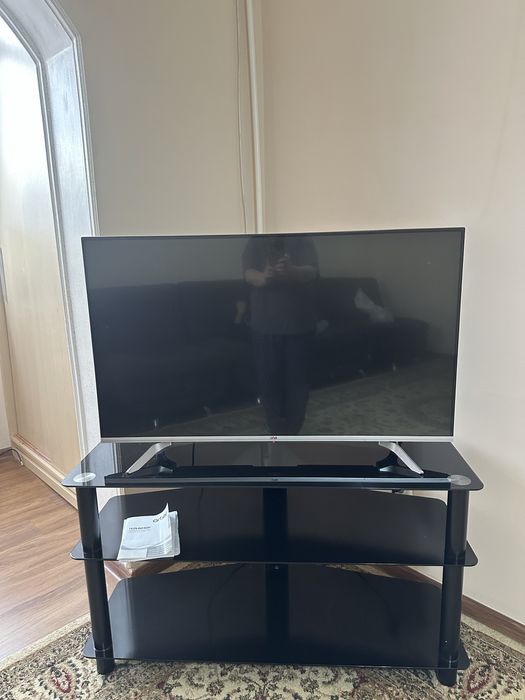 ТВ и подставка в место продаю