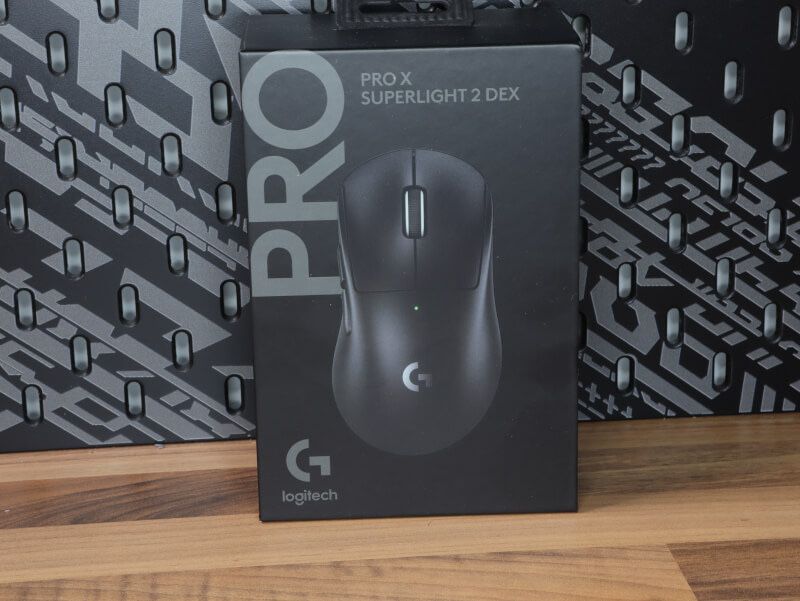 Игровой комплект: Logitech Pro X Superlight 2 + 2x Steelseries QcK