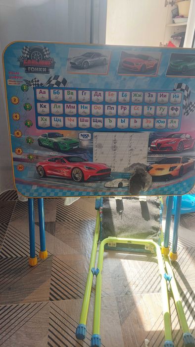 Детский столик со стулом