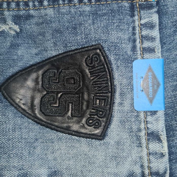 Тотална промоция само за Коледа-дънки-DSQUARED 2-от 350лв на 280лв.