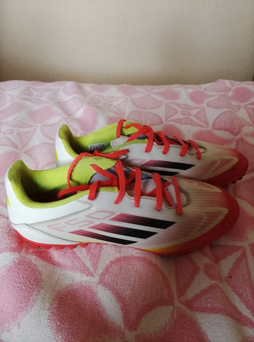 Футболни стоножки Adidas F50
