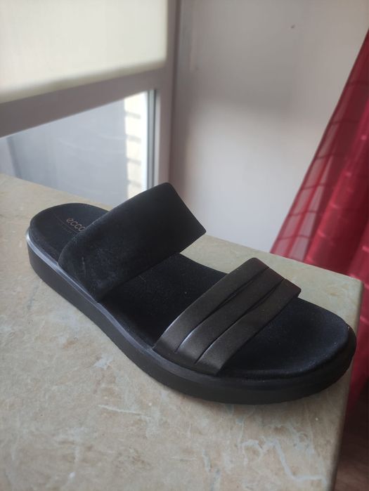 Новые тапочки ECCO
