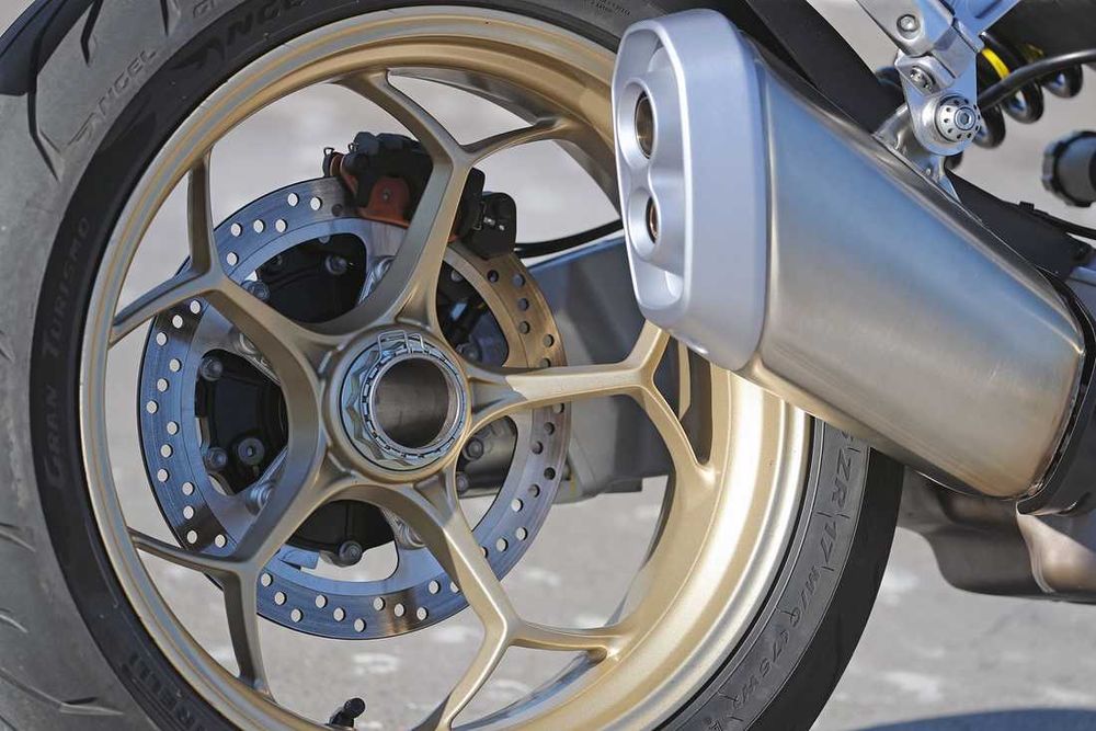 Moto Guzzi V100 Mandello